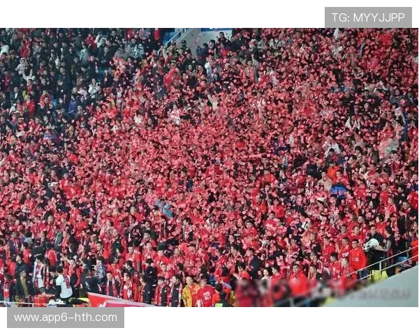 成都警方依法处罚球迷不当行为 确保赛场秩序稳定