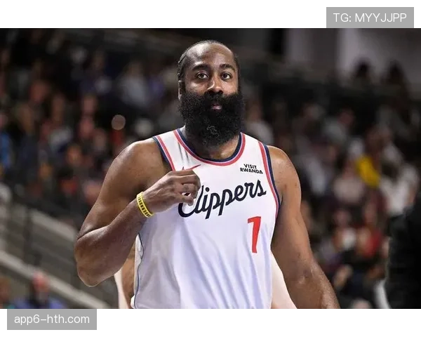 詹姆斯·哈登因交易流程缺席骑士对快船首秀，计划2月8日迎首秀