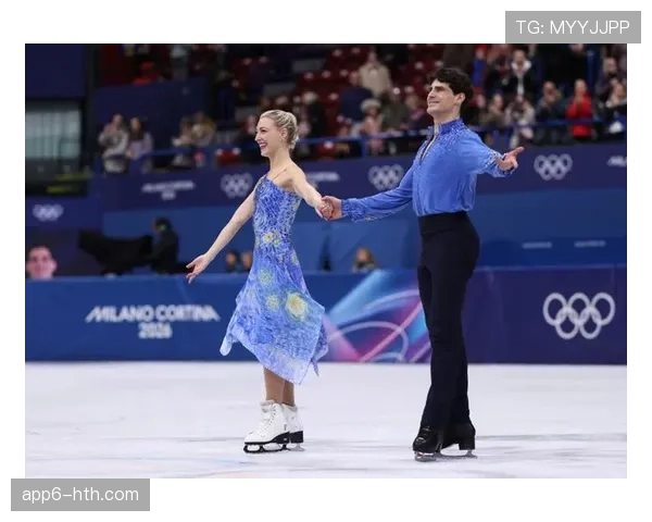 花样滑冰冰舞项目法国组合博德里-西泽龙成功卫冕 花样滑冰冰舞项目法国组合博德里-西泽龙成功卫冕