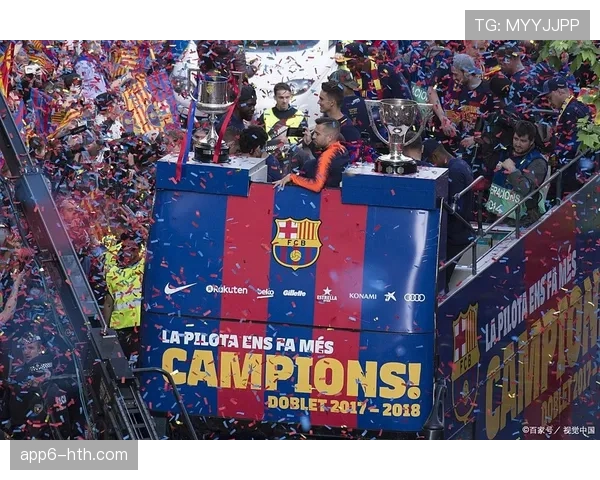 实时战报:国家德比上半场结束,巴萨凭借拉菲尼亚进球1-0领先皇马 实时战报:国家德比上半场结束,巴萨凭借拉菲尼亚进球1-0领先皇马